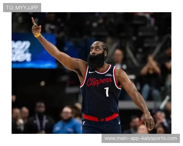 快船四连败被太阳双杀,哈登13分13助难救主,哈登在快船打过球吗