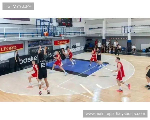 中国篮球赛事在移动端应用中的交互设计优化方式，篮球赛事平台