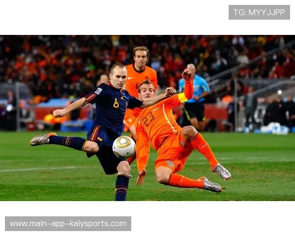 洛卡特利中场长传助攻戴维单刀赴会，皮球滚入球门远角——那一刻定格为永恒