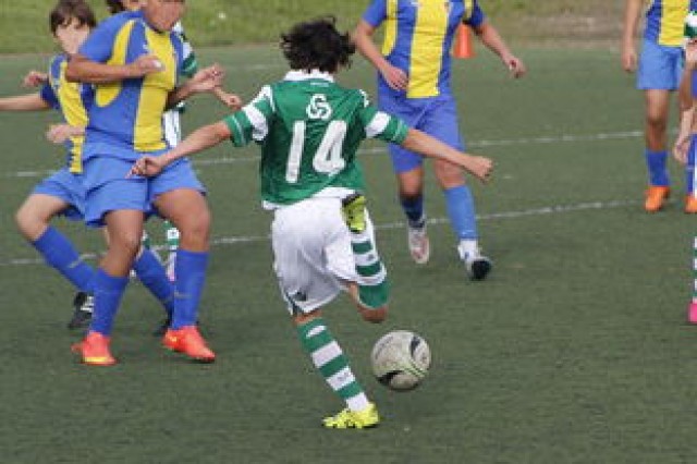 kaiyun官方入口登录-中国斯诺克选手吴宜泽表现抢眼，成功逆转特鲁姆普进入8强。，大陆斯诺克选手